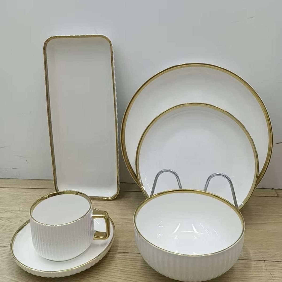 Color Box Ceramic Tableware Set, 32 Pieces